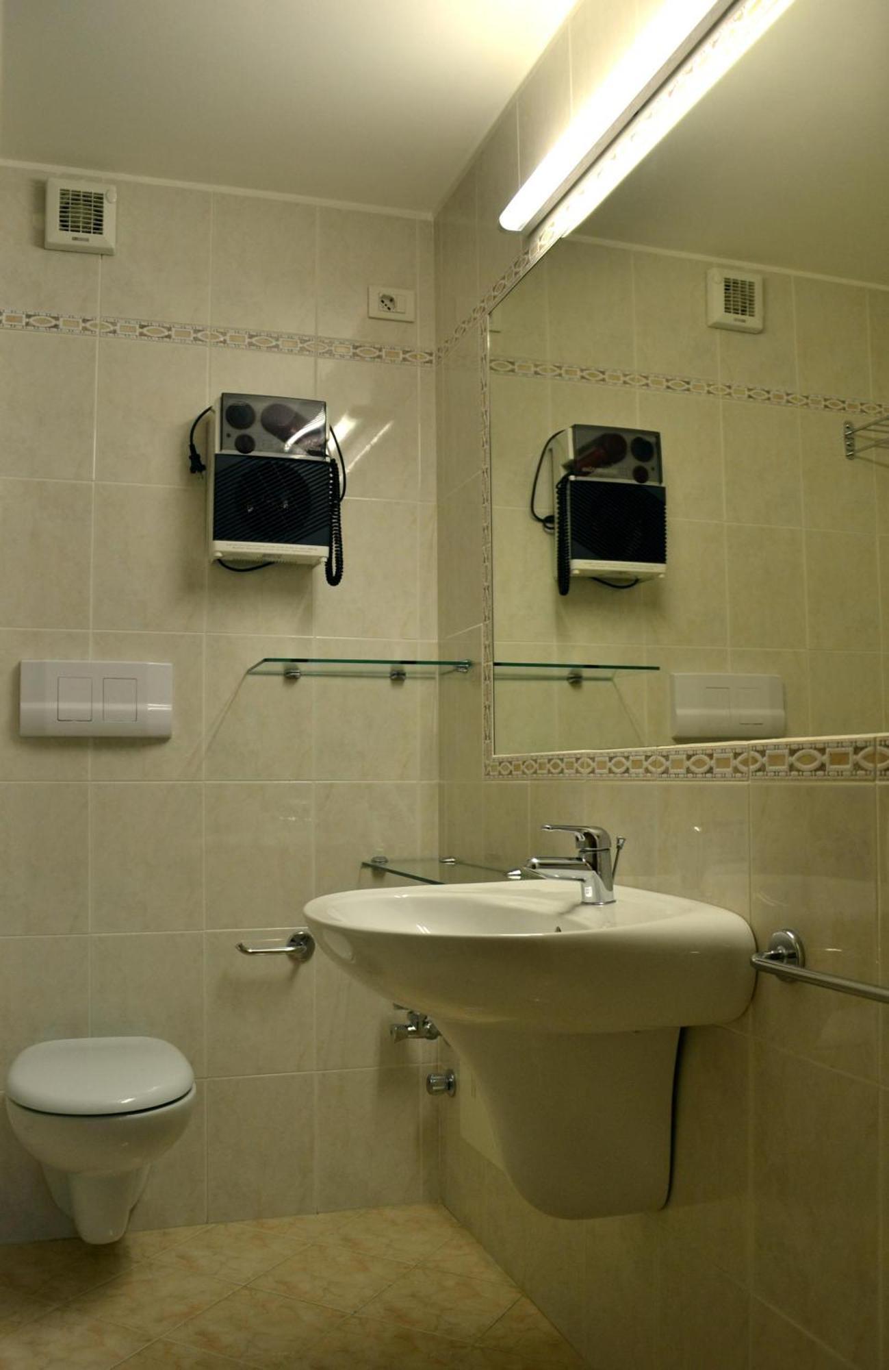 Residence San Luigi Лимоне сул Гарда Екстериор снимка