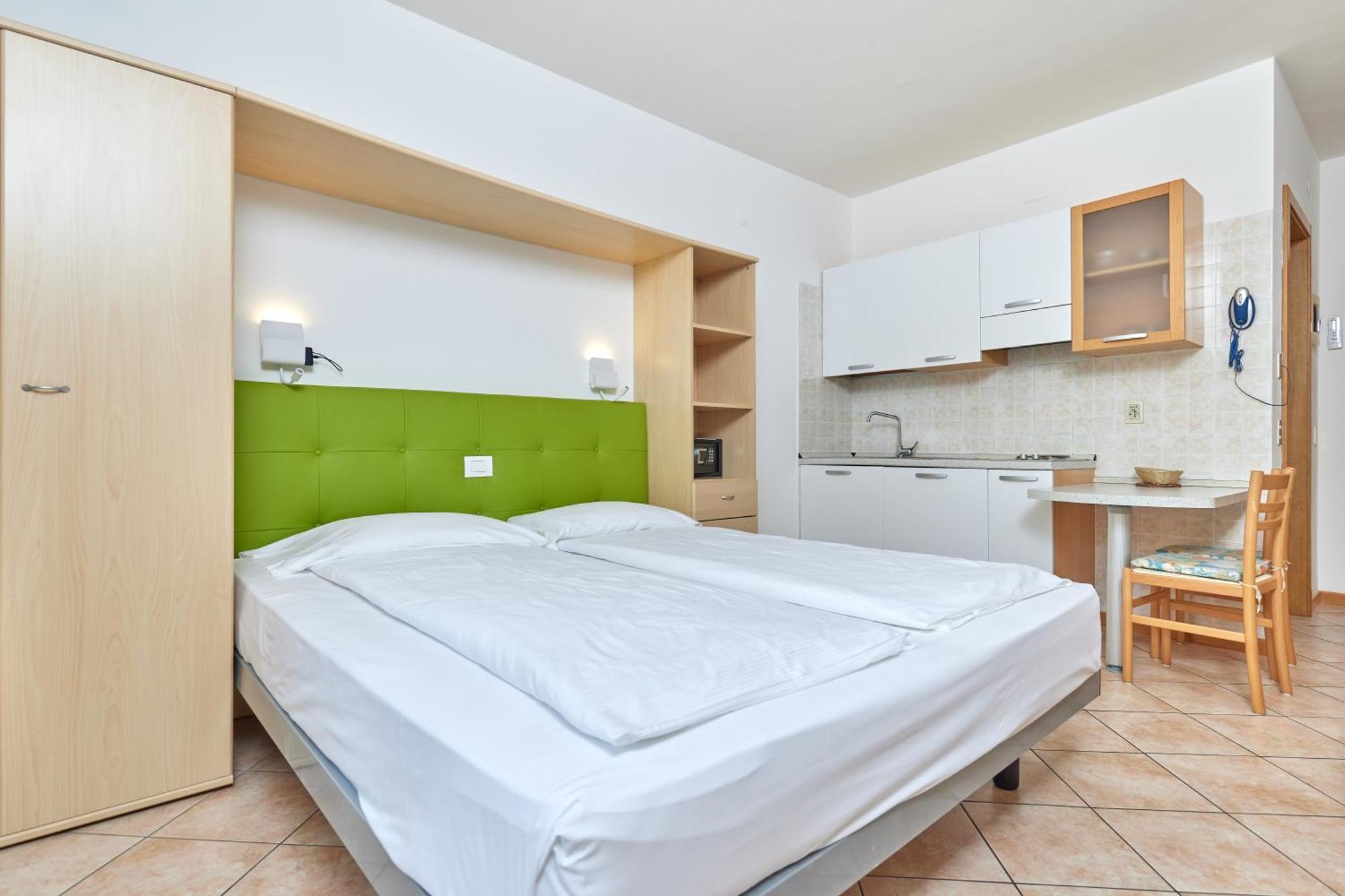 Residence San Luigi Лимоне сул Гарда Екстериор снимка