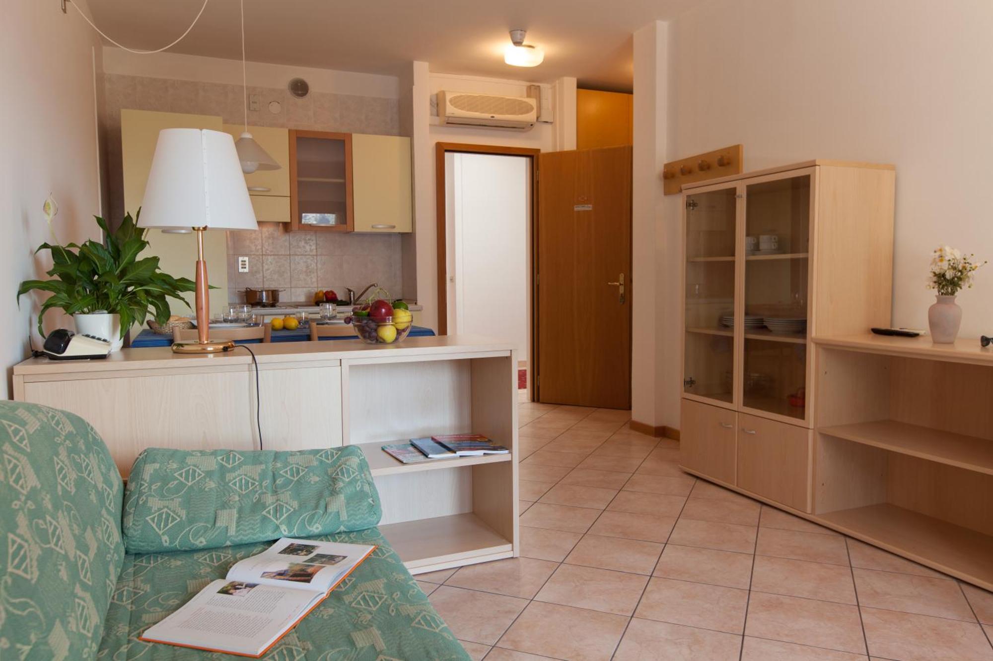 Residence San Luigi Лимоне сул Гарда Екстериор снимка